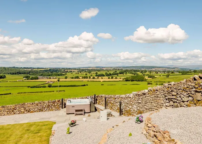 3 Bed In Penrith Oc-89068 *